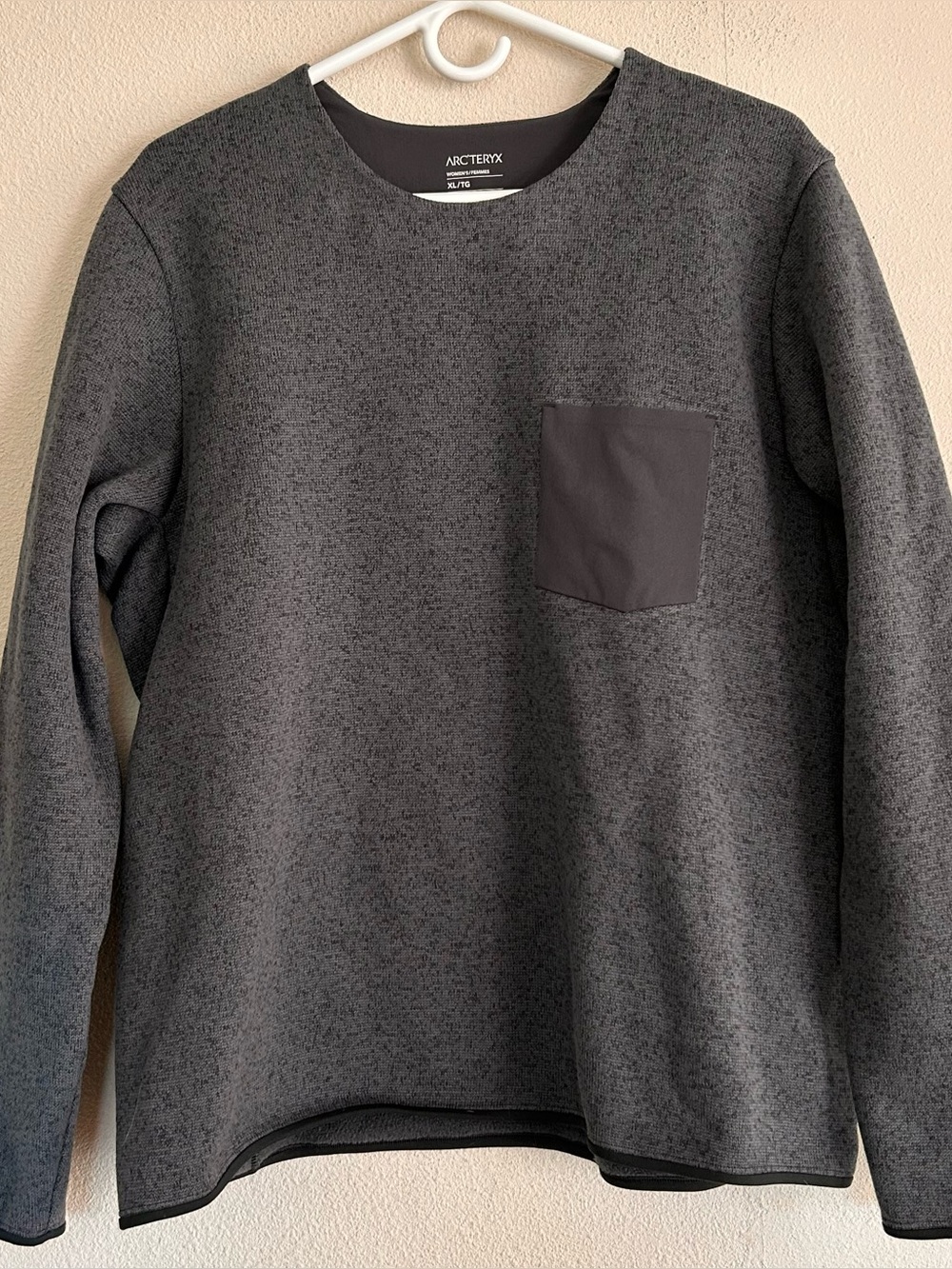 Arc'teryx Women's XL Gray Covert Crewneck Pullover Sweater